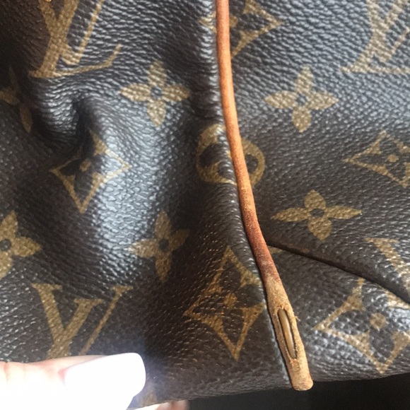 Louis Vuitton Totally MM tote - Picture 12 of 13